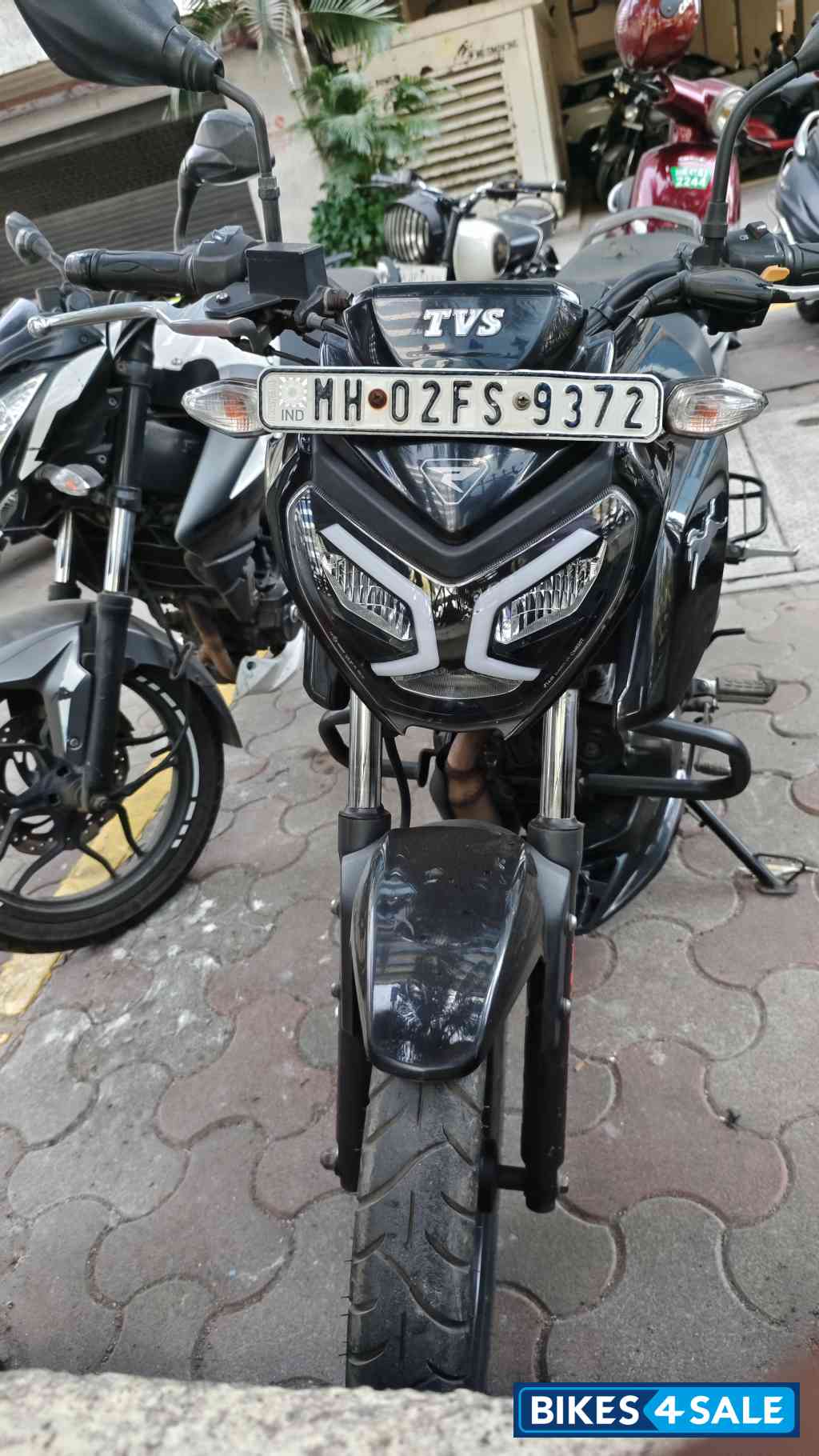 TVS Raider Split Seat