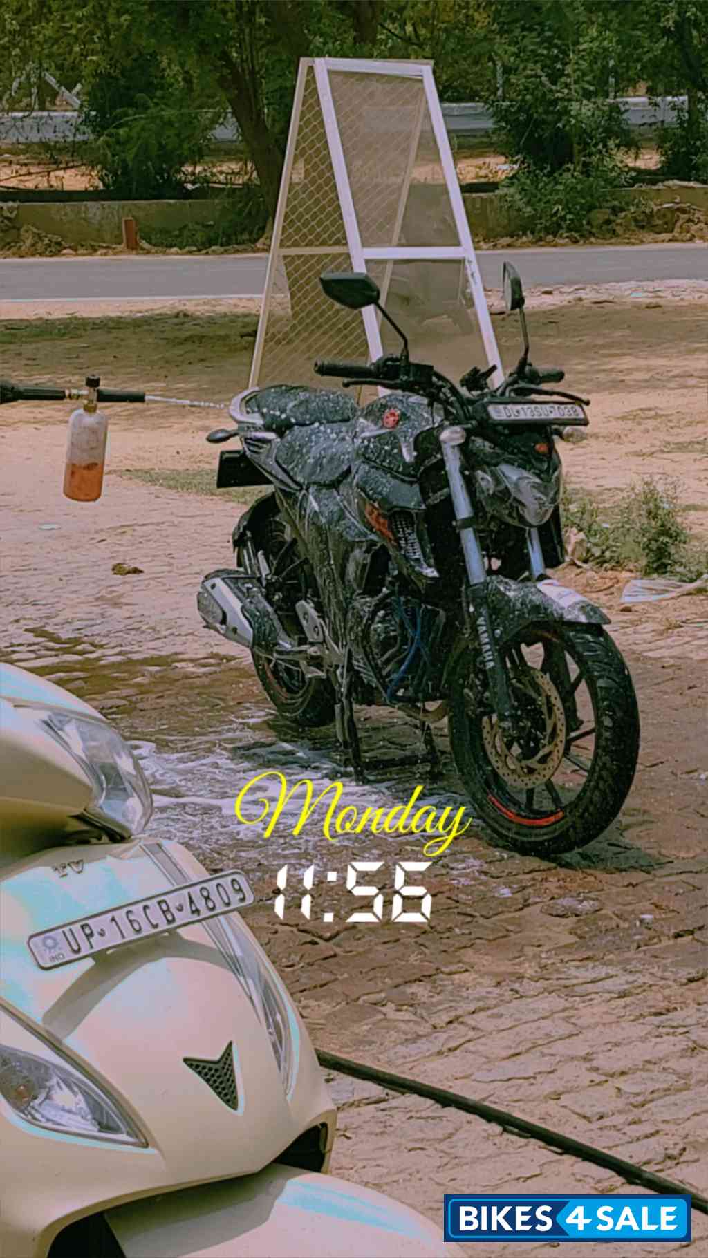 Black Yamaha FZ 25 BS6