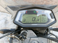 Blue-white Hero Xpulse 200 4V