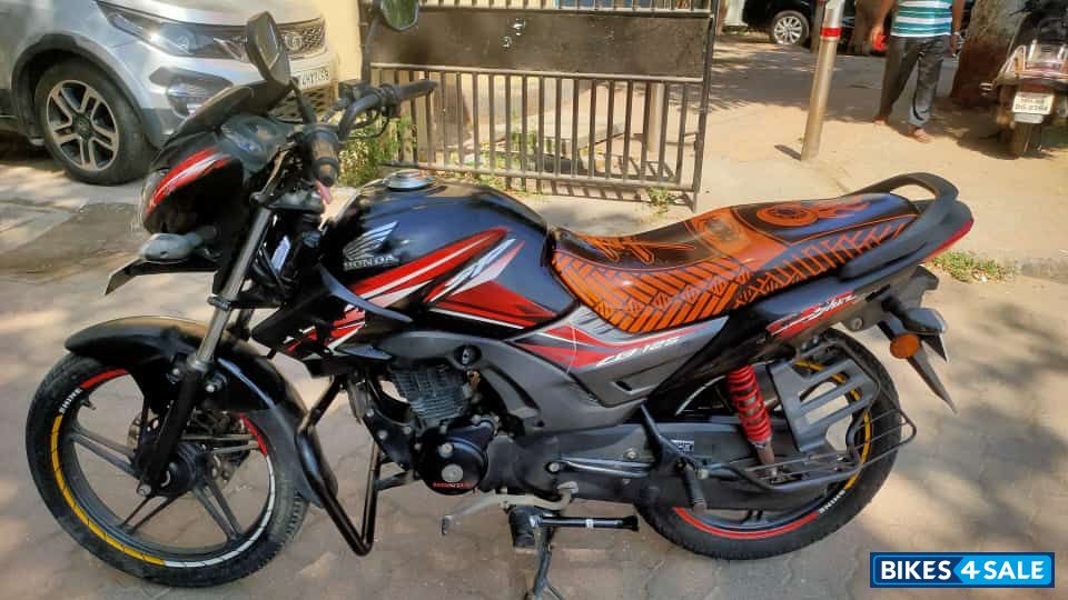 Black Honda CB Shine SP