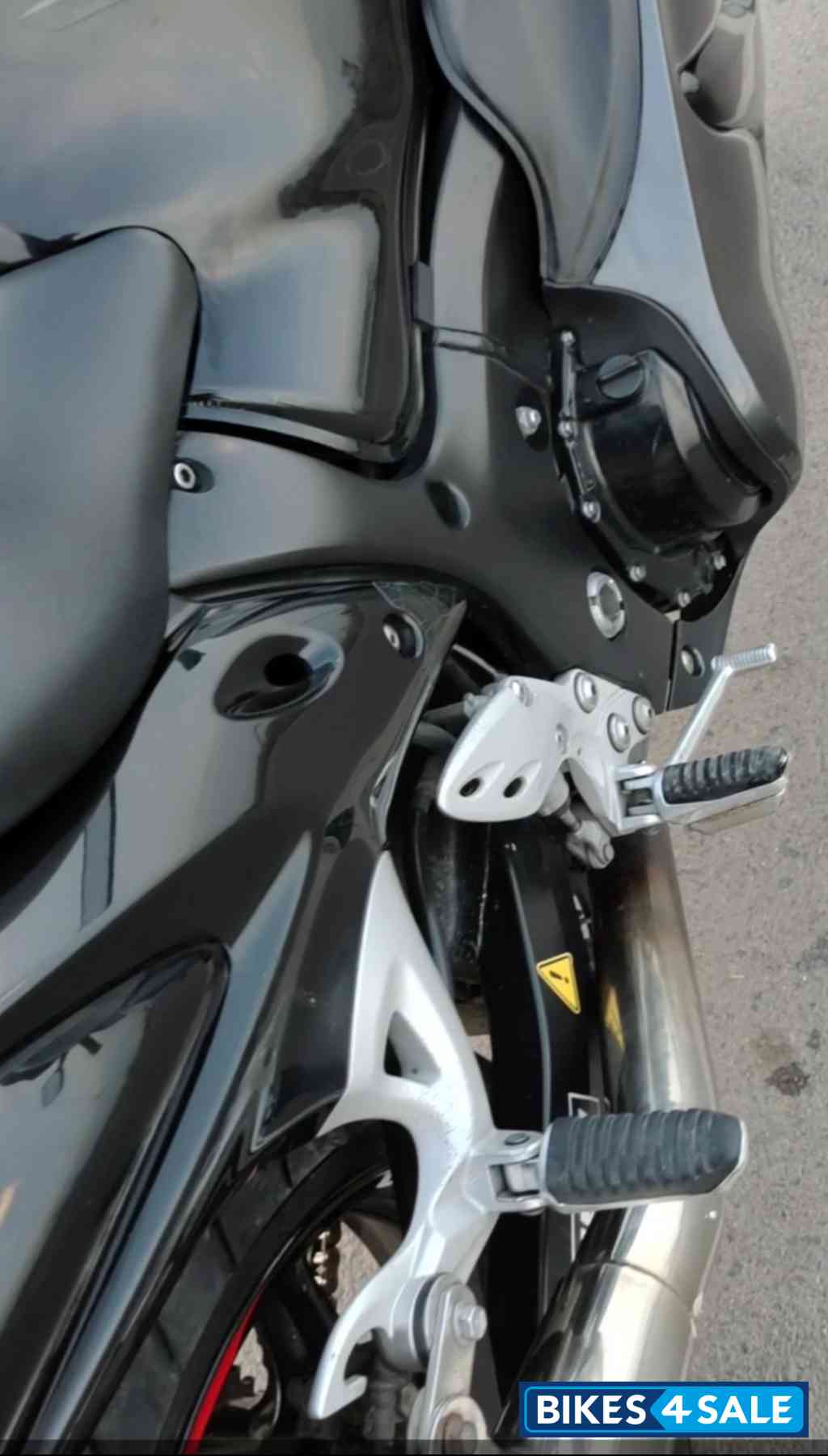 Black Suzuki Hayabusa GSX1300R