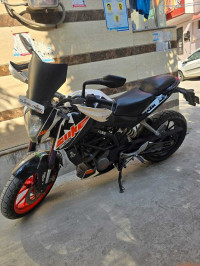 KTM Duke