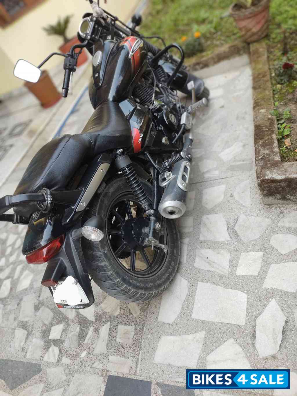 Bajaj Avenger Street 220