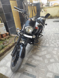 Bajaj Avenger Street 220