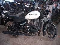 White Royal Enfield Thunderbird X 350