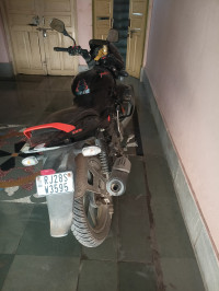 Black Bajaj Pulsar 125 Neon BS6