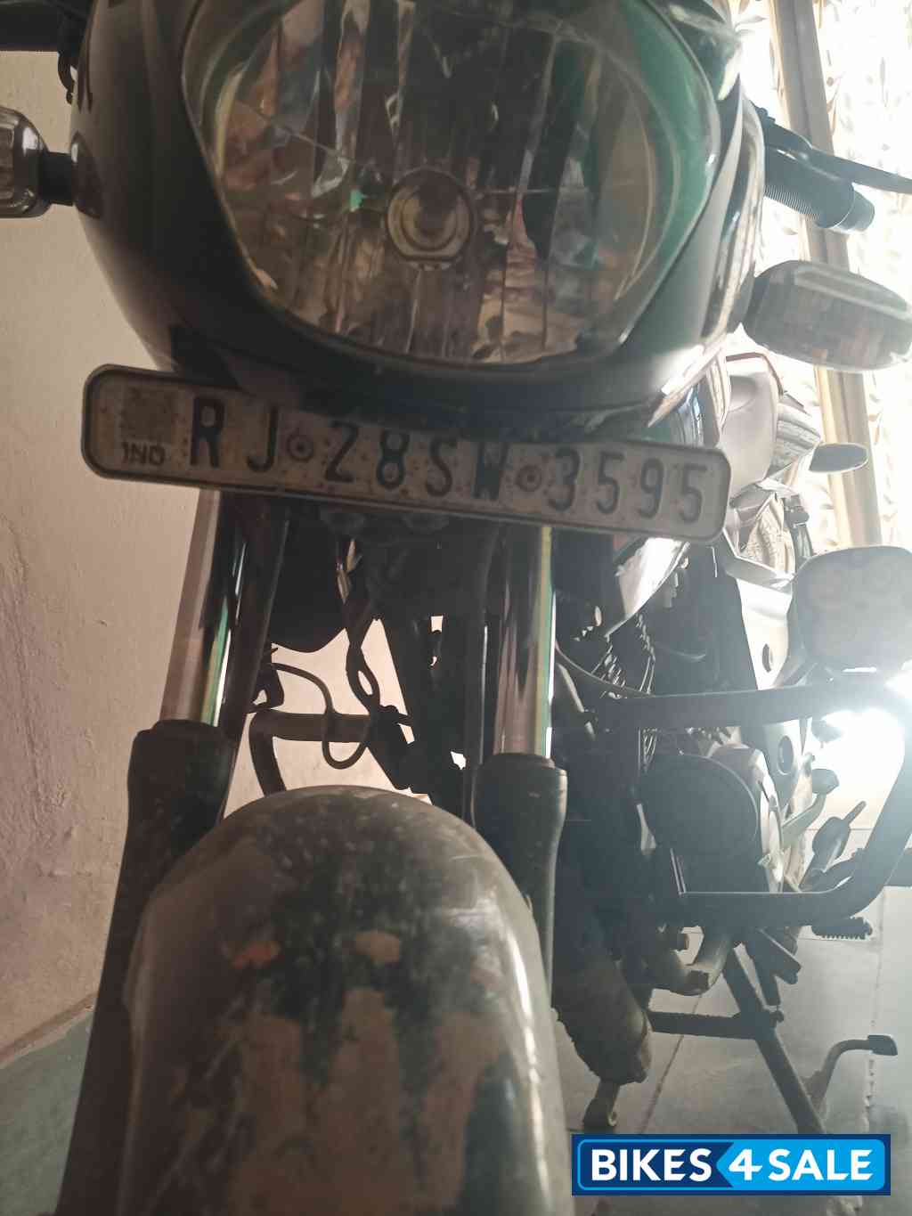 Black Bajaj Pulsar 125 Neon BS6