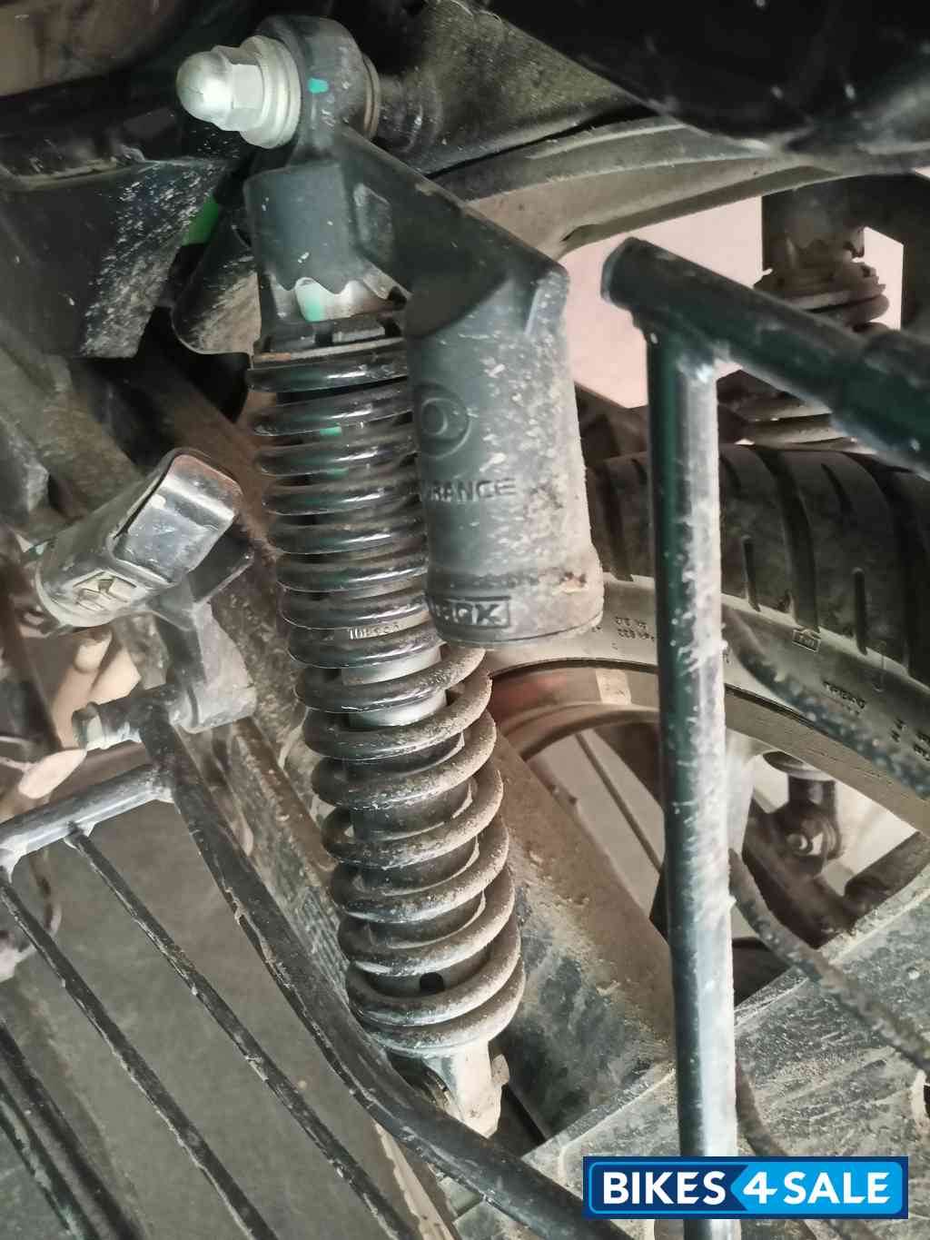 Black Bajaj Pulsar 125 Neon BS6