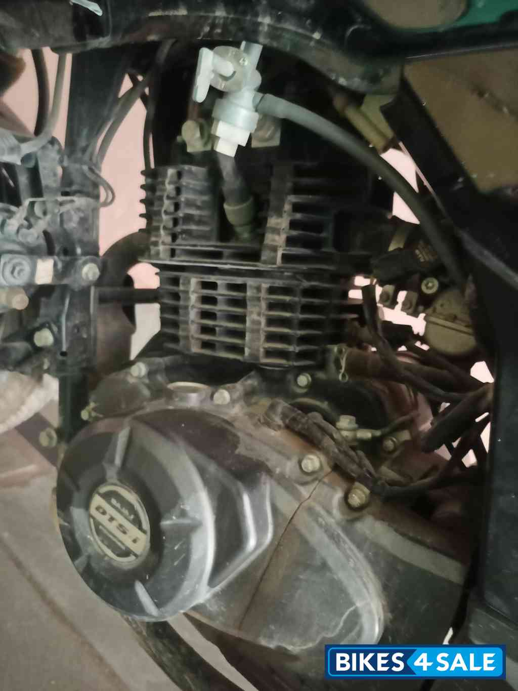 Black Bajaj Pulsar 125 Neon BS6