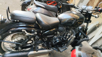 Black Benelli Imperiale 400 BS6
