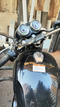 Black Benelli Imperiale 400 BS6