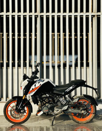 KTM Duke 200