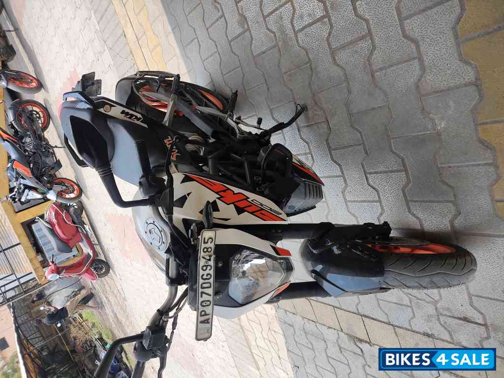 White And Orange KTM Duke 200