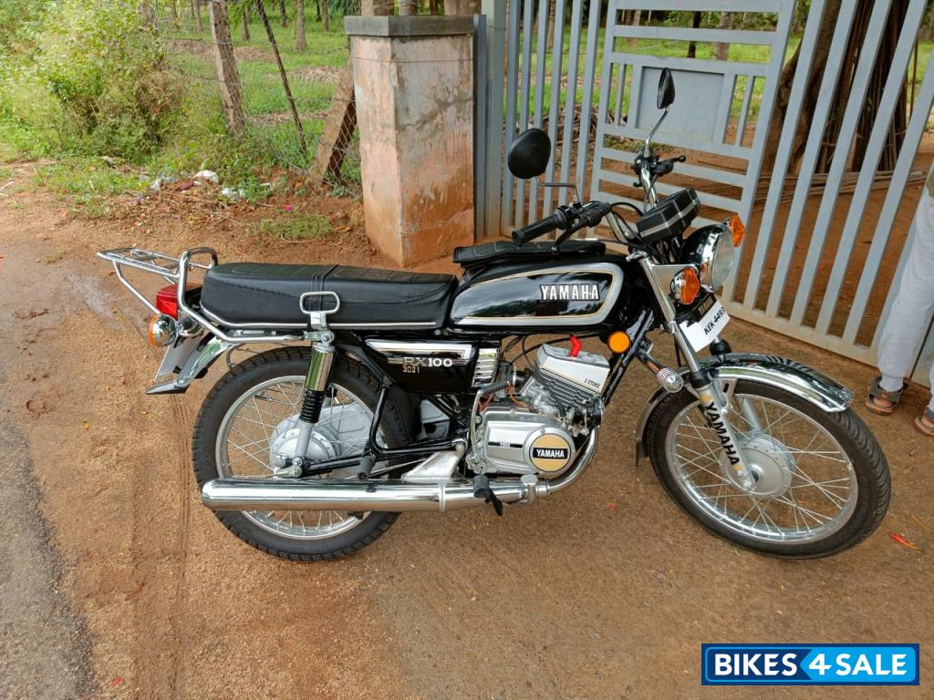 Yamaha RX 100