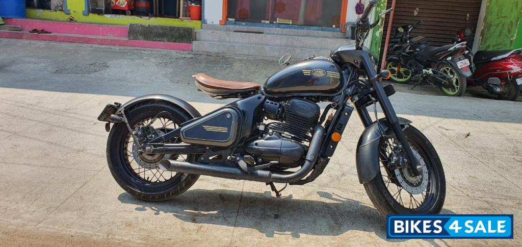 Black Jawa Perak BS6