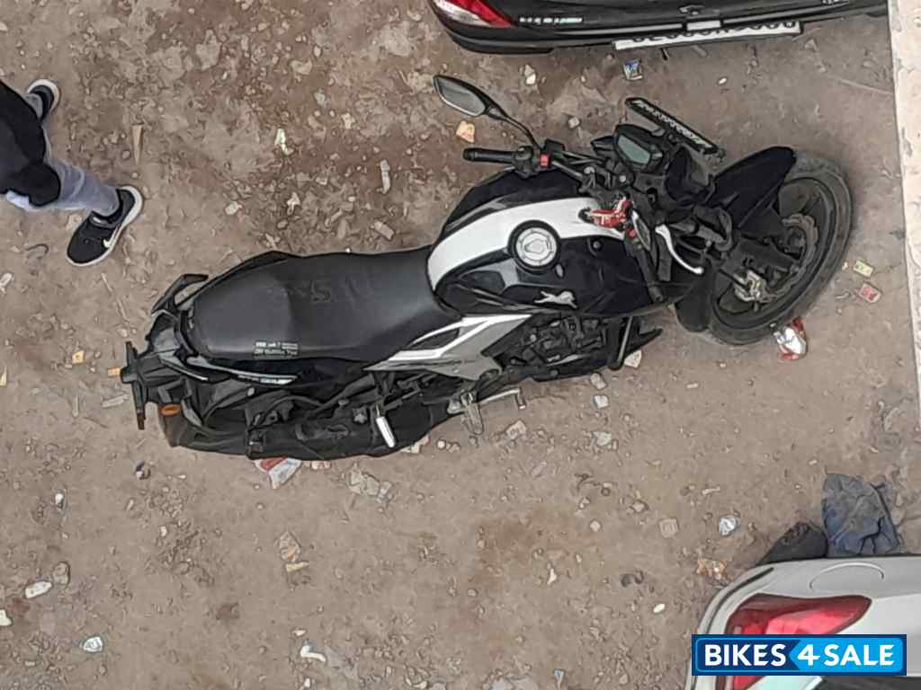 TVS Apache RTR 160 4V