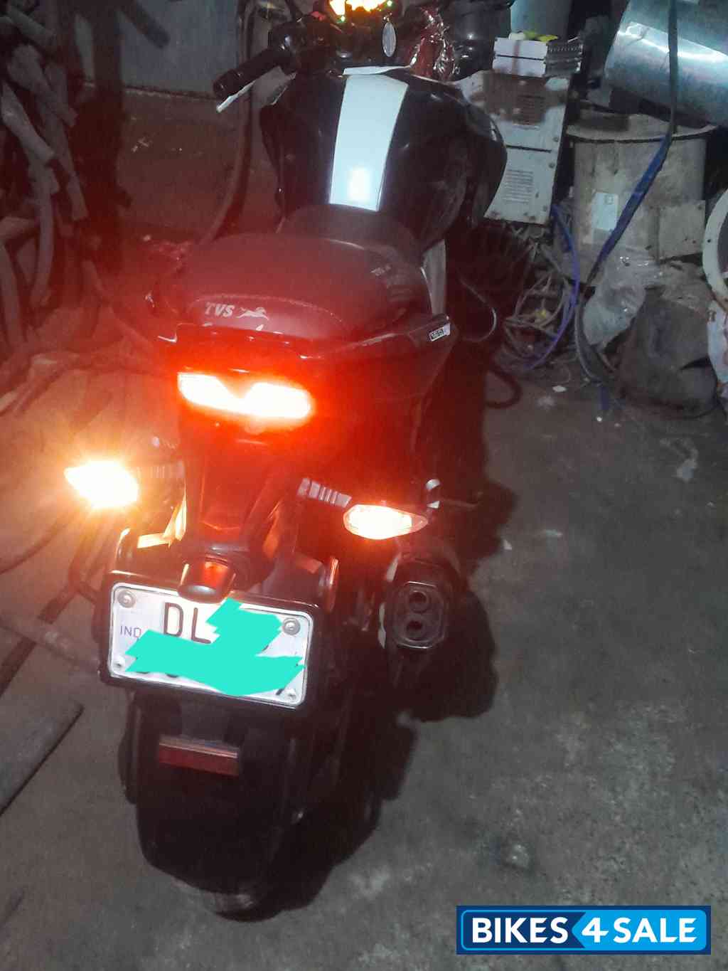 TVS Apache RTR 160 4V