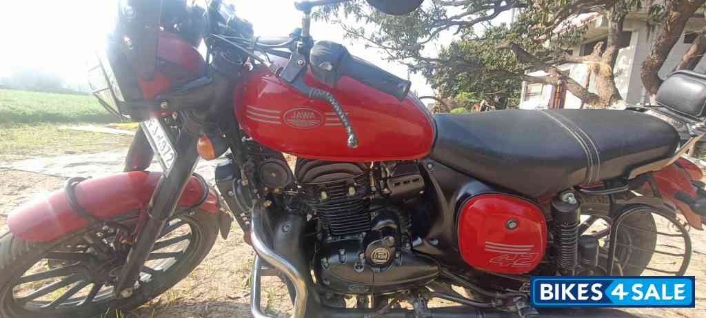 Red Jawa 42 Dual Channel ABS Orion Red Red Jawa 42 Dual Channel ABS Orion Red