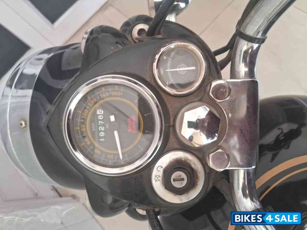Black Royal Enfield Classic 350