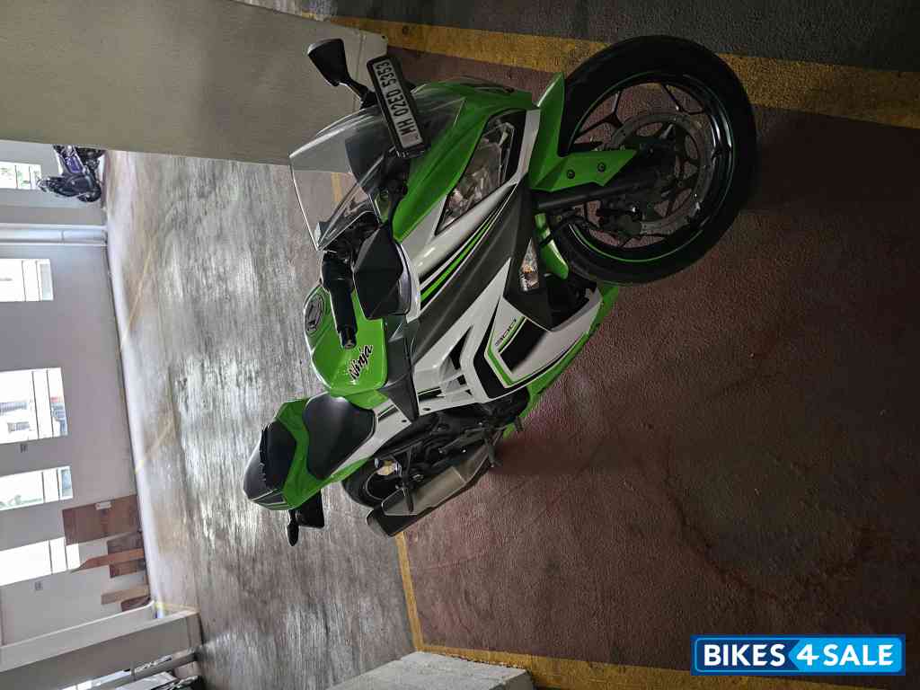 Kawasaki Ninja 300R