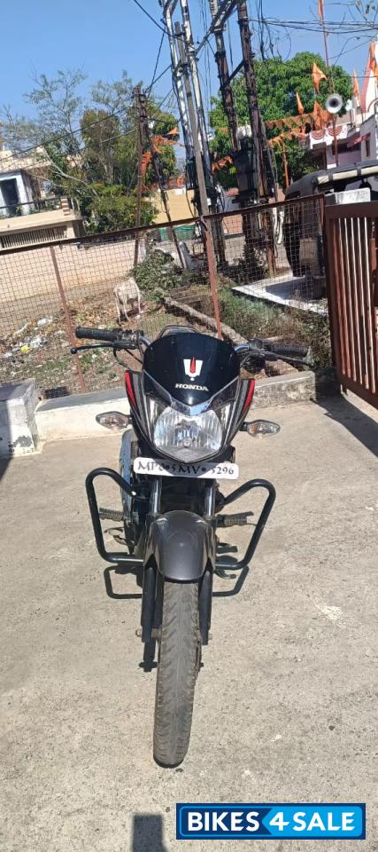 Gray Honda Shine BS6