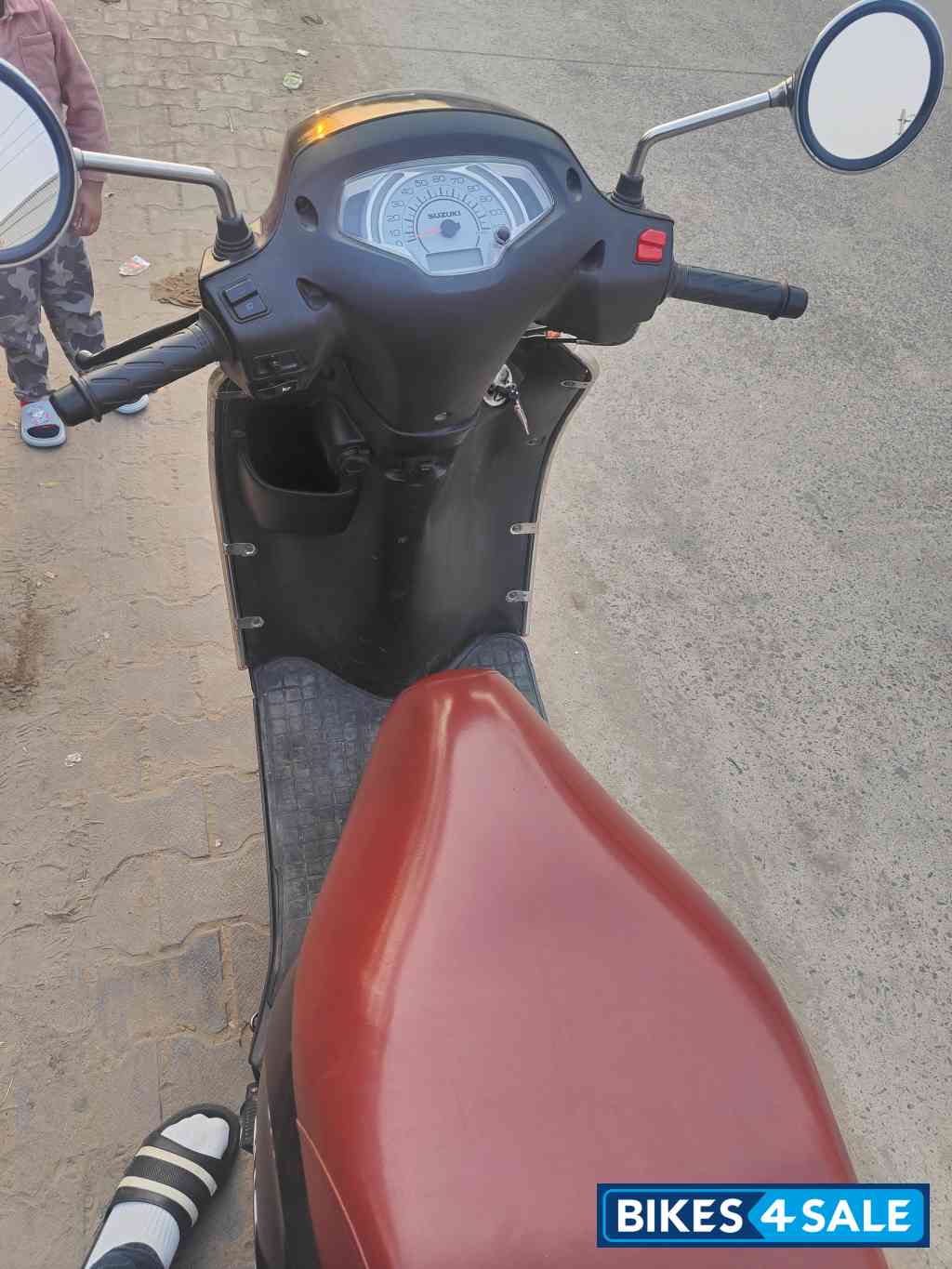 Black Suzuki Access 125 Special Edition BS6