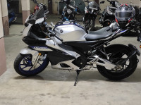 Grey Yamaha R15M