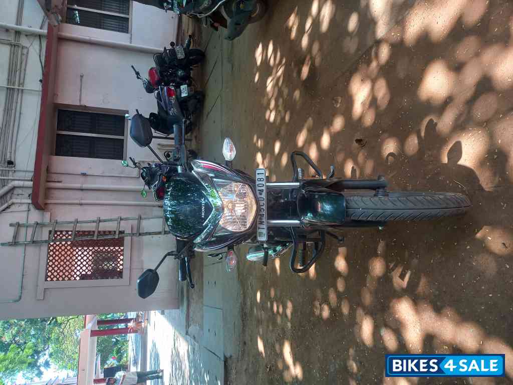 Black Honda Shine 125 Disc