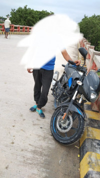 Bajaj Pulsar 150 Twin Disc