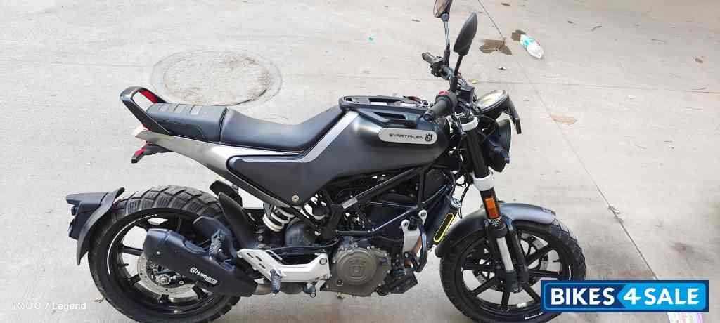 Husqvarna Svartpilen 250 2022