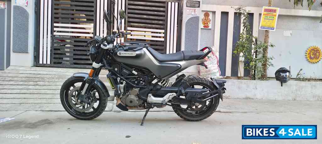 Husqvarna Svartpilen 250 2022