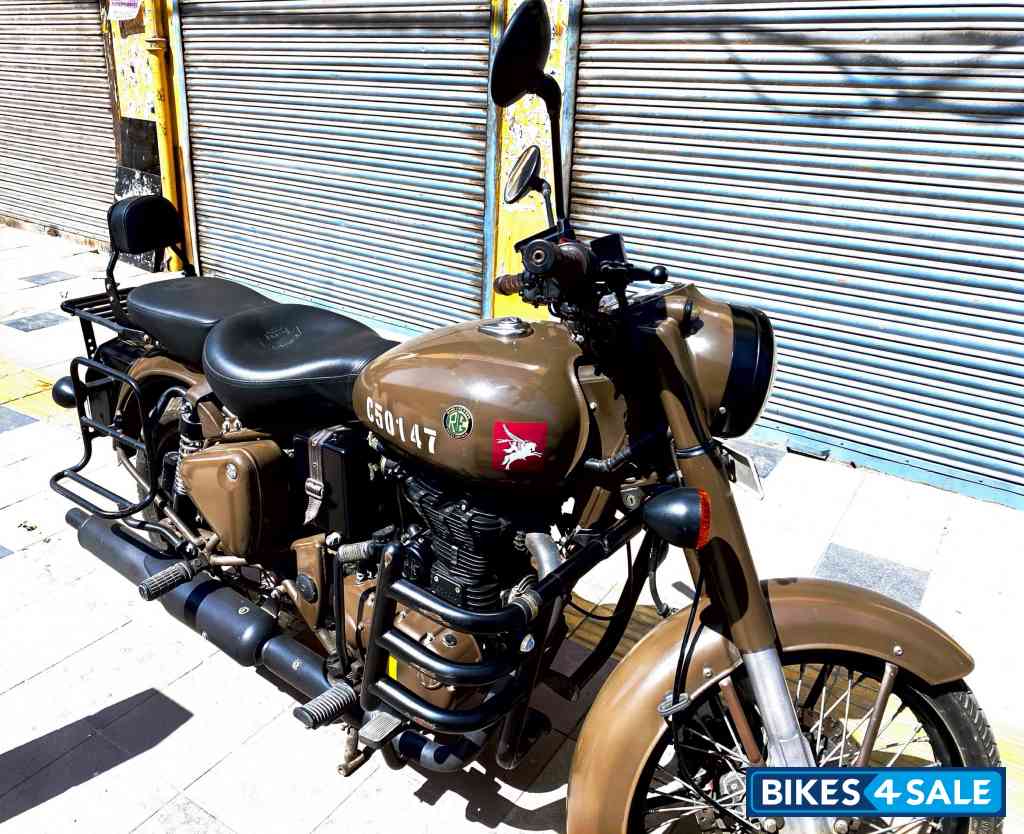 Royal Enfield Classic 500 Pegasus Edition