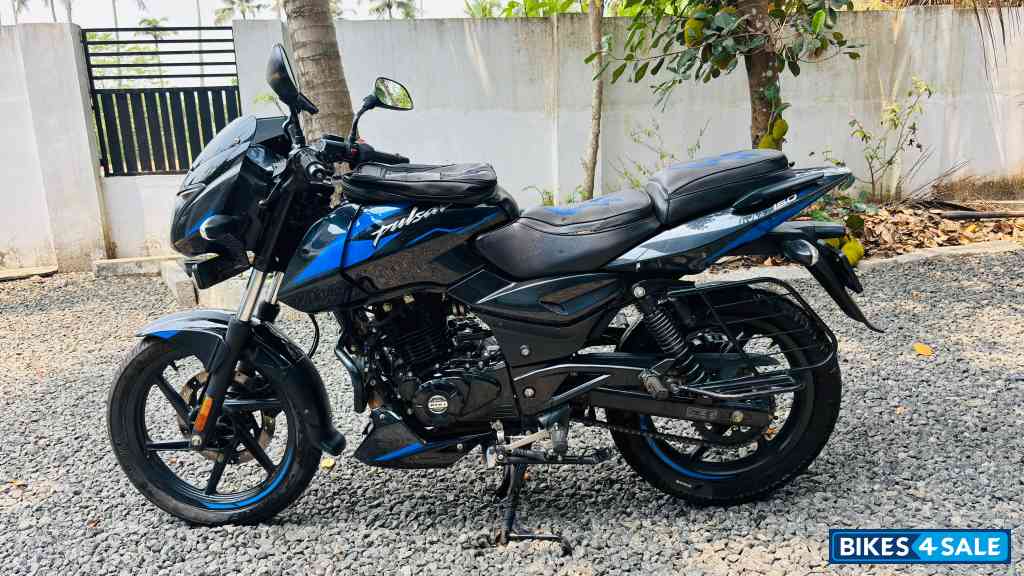 Bajaj Pulsar 150 Twin Disc BS6