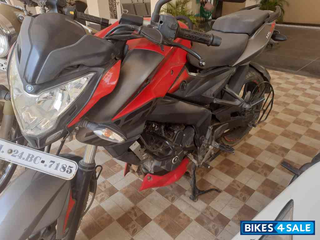 Bajaj Pulsar NS200