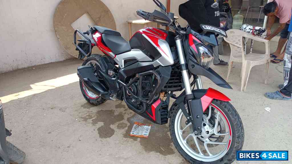 Bajaj Dominar 250 2022