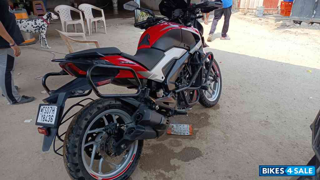 Bajaj Dominar 250 2022