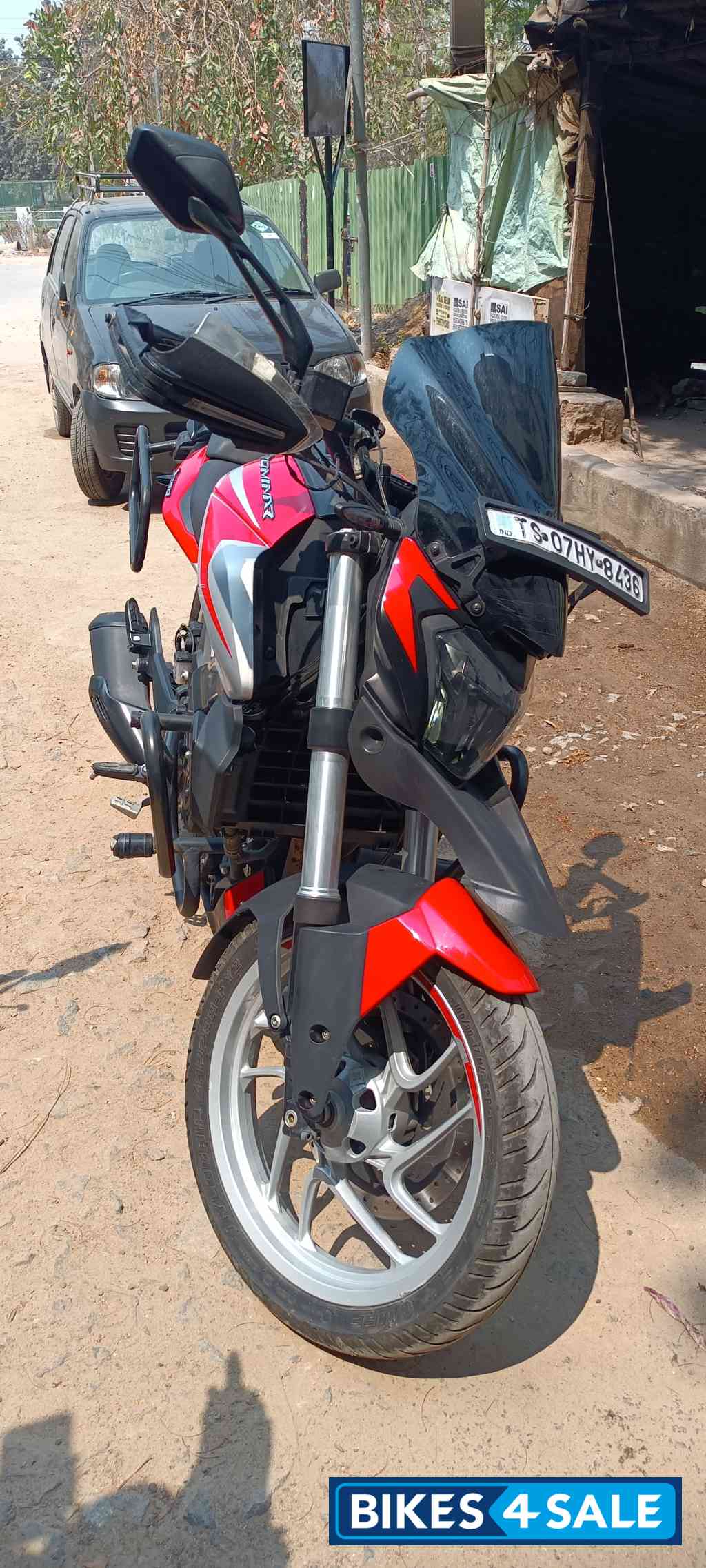Bajaj Dominar 250 2022