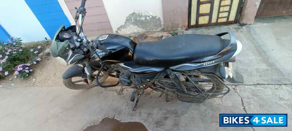 Bajaj Discover 100