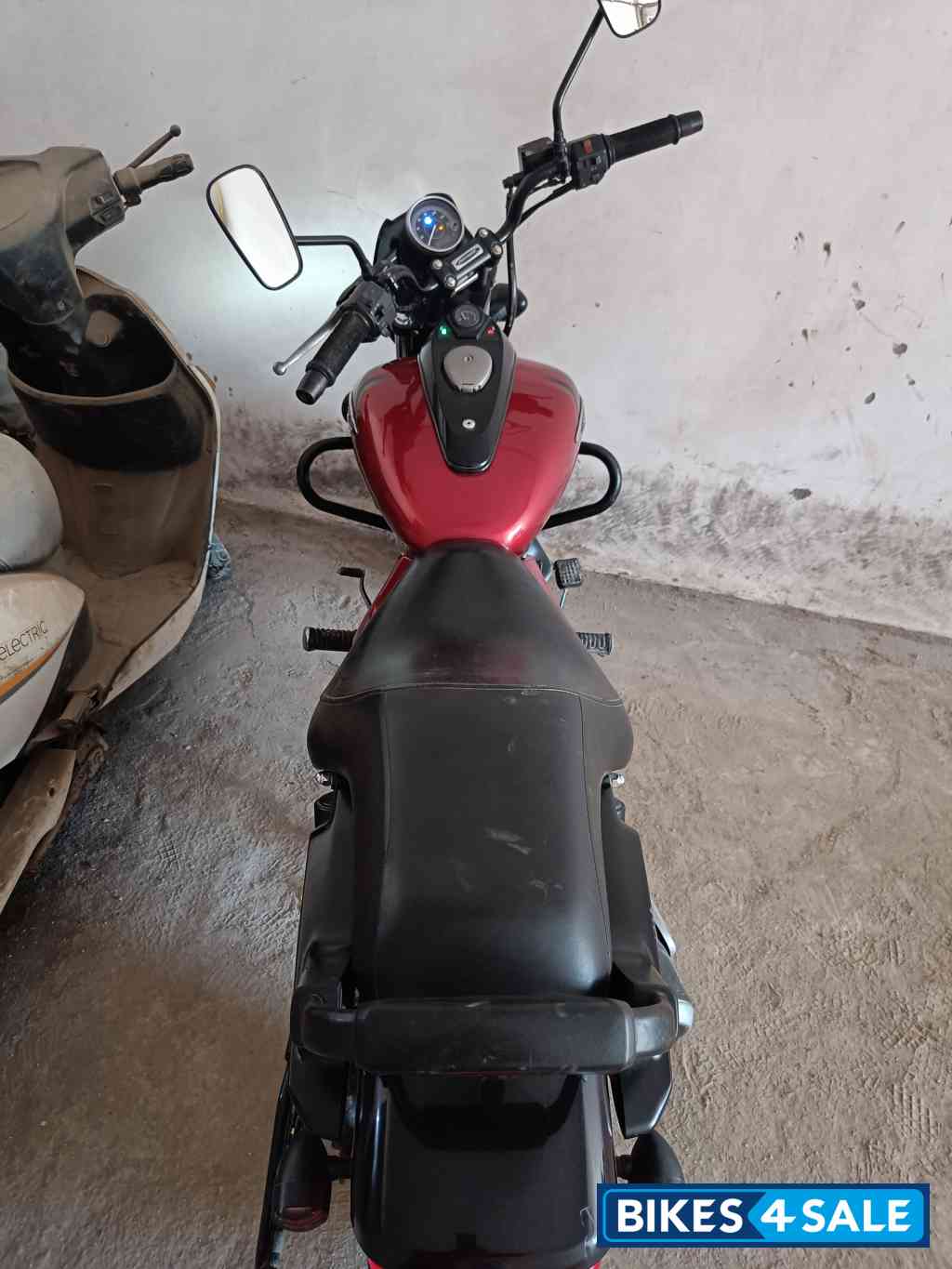 Spicy Red Bajaj Avenger Street 160