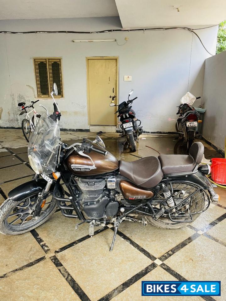 Royal Enfield Meteor 350 Supernova
