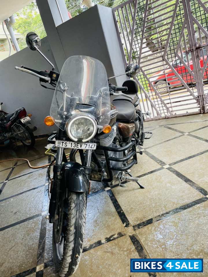 Royal Enfield Meteor 350 Supernova