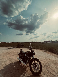 Royal Enfield Meteor 350 Supernova