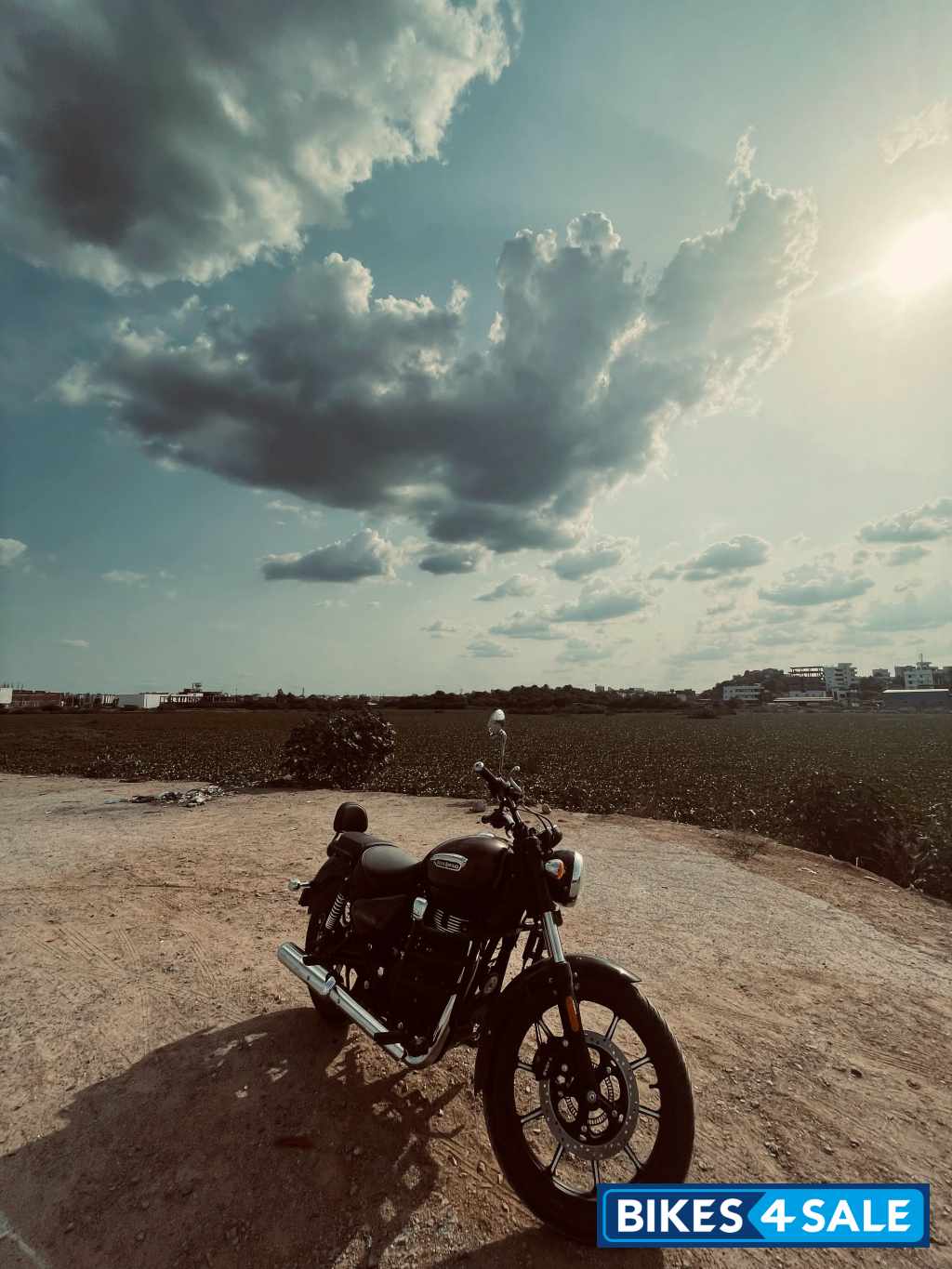 Royal Enfield Meteor 350 Supernova