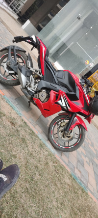 Bajaj Pulsar RS 200 2016 Model
