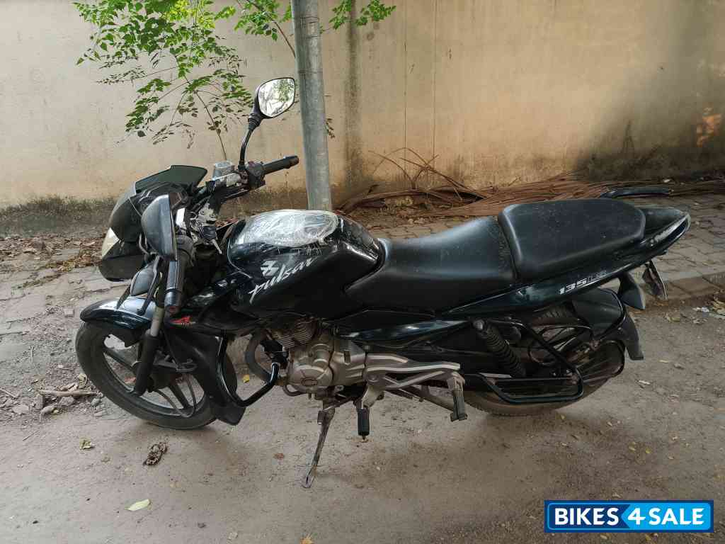 Bajaj Pulsar 135LS