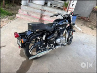 Black Royal Enfield Bullet 350 KS BS6