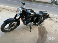 Black Royal Enfield Bullet 350 KS BS6