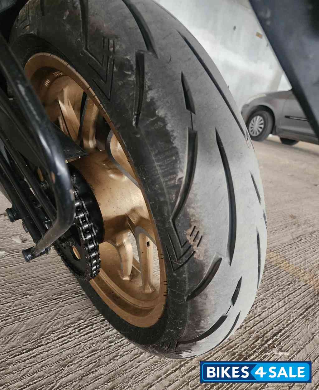 Bajaj Dominar 400 Disc