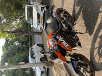KTM Duke 200