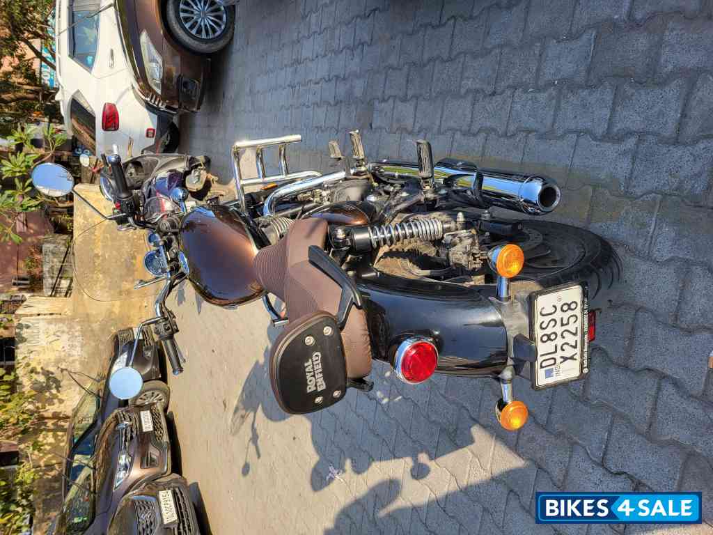 Royal Enfield Meteor 350 Supernova